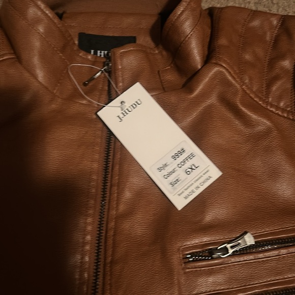 Leather jacket - Picture 2 of 4